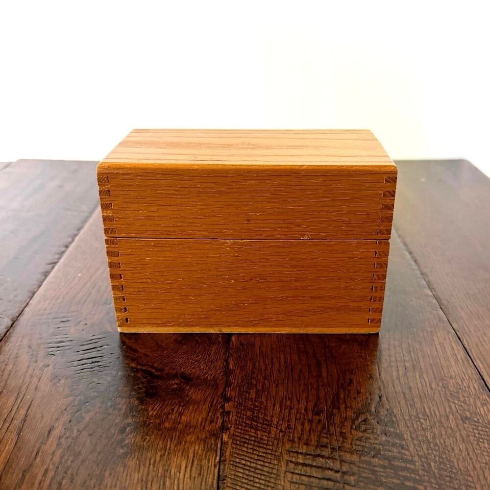 Vintage Recipe Box – Charming Retro Kitchen Recipe Storage